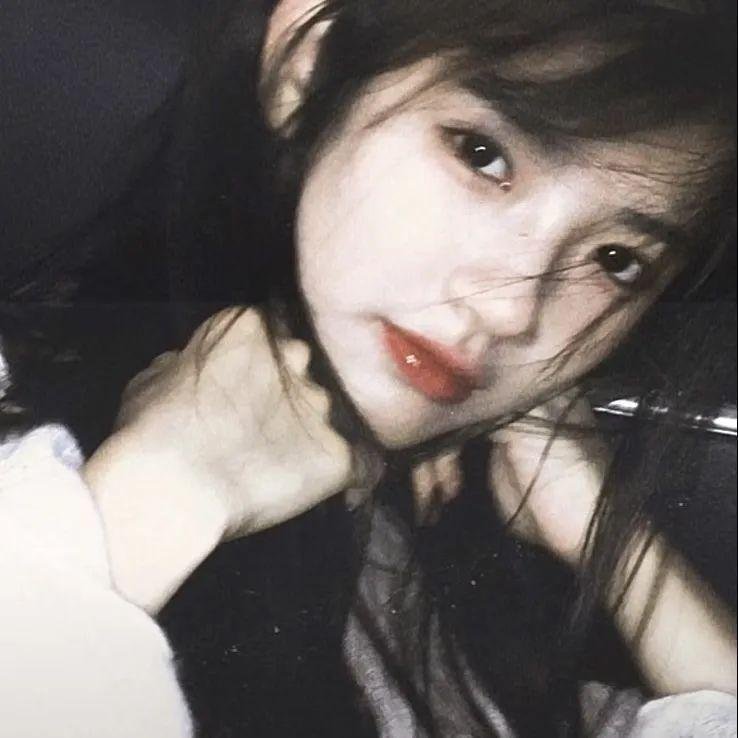 沉睡的妮可